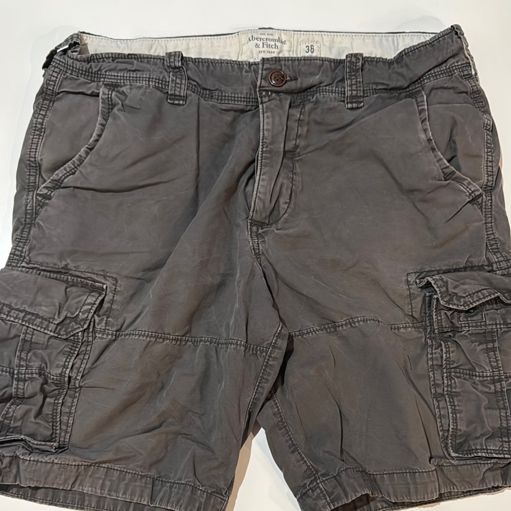 Abercrombie & Fitch Gray Cargo Shorts for Men